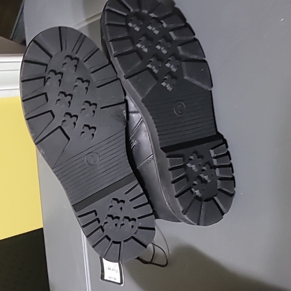 NWT Art Class Boys Black/Gray Atticus Boot Size 2 - Picture 5 of 7